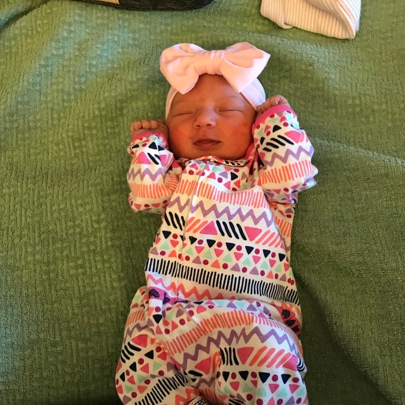 Meet your Posher, Mikaela - Picture 2 of 8